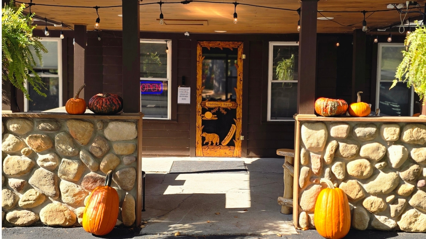 paddlers rest motel front